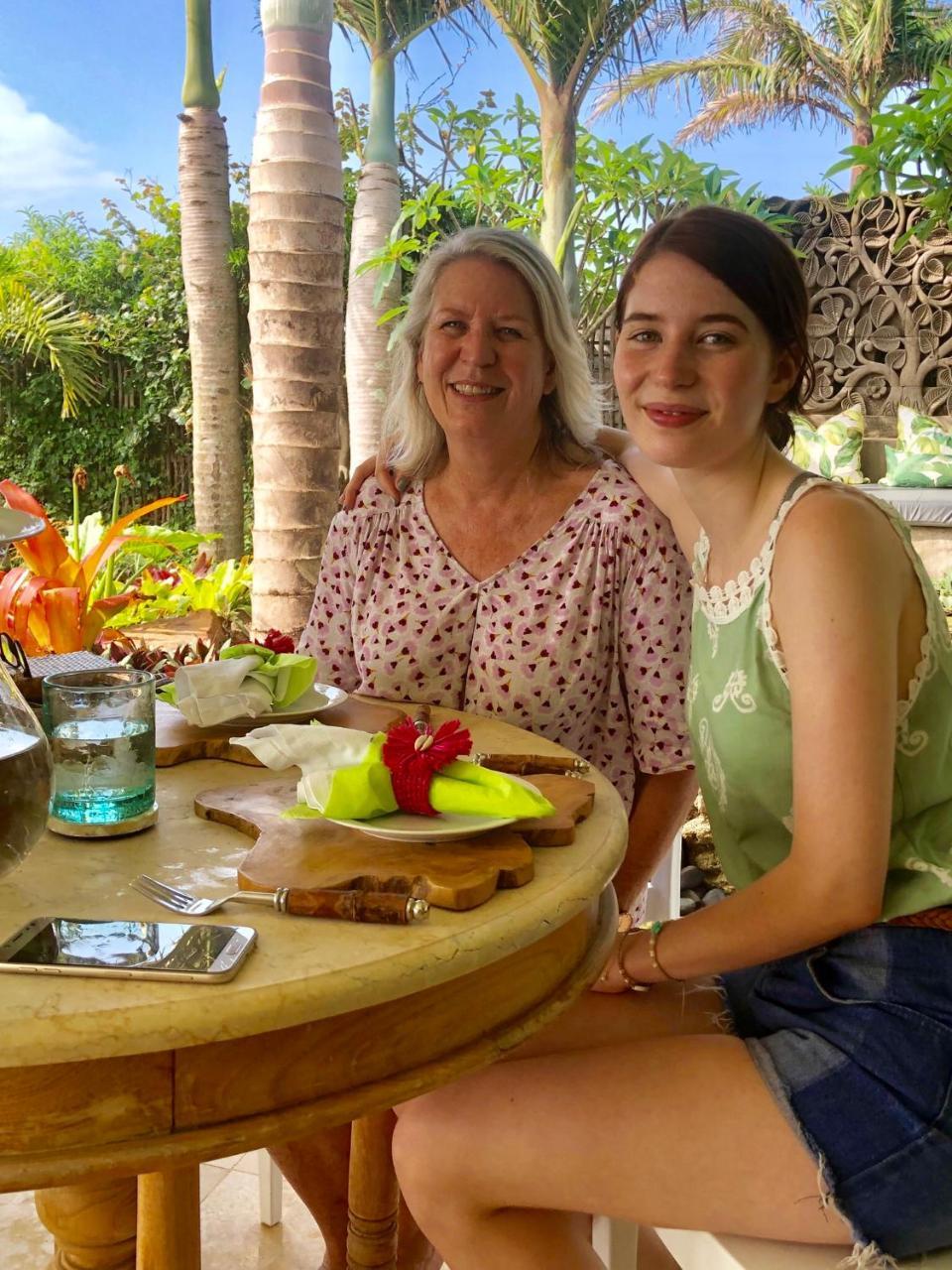 Nakai Beach Homestay Trafalgar Экстерьер фото